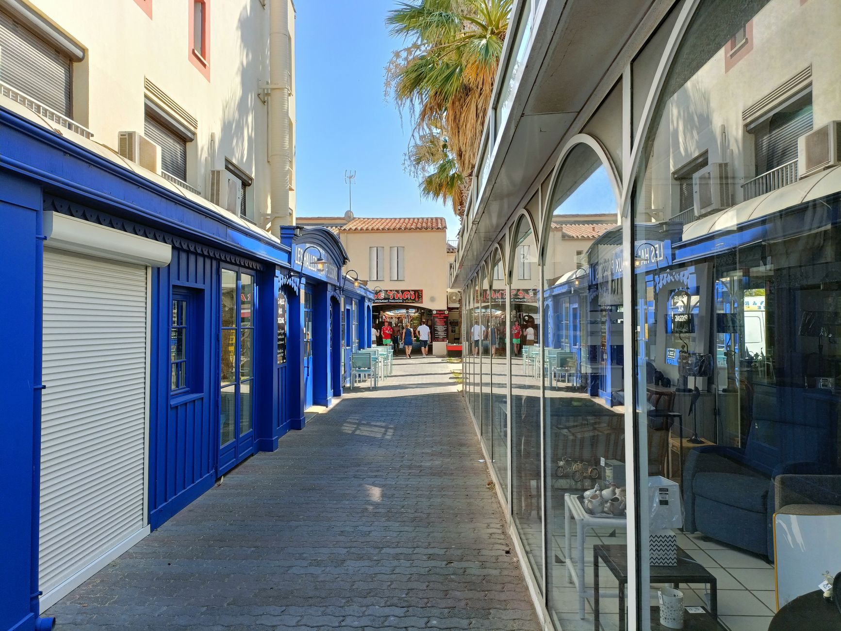 Agence immobilière commerciale équipe à Rueil-Malmaison